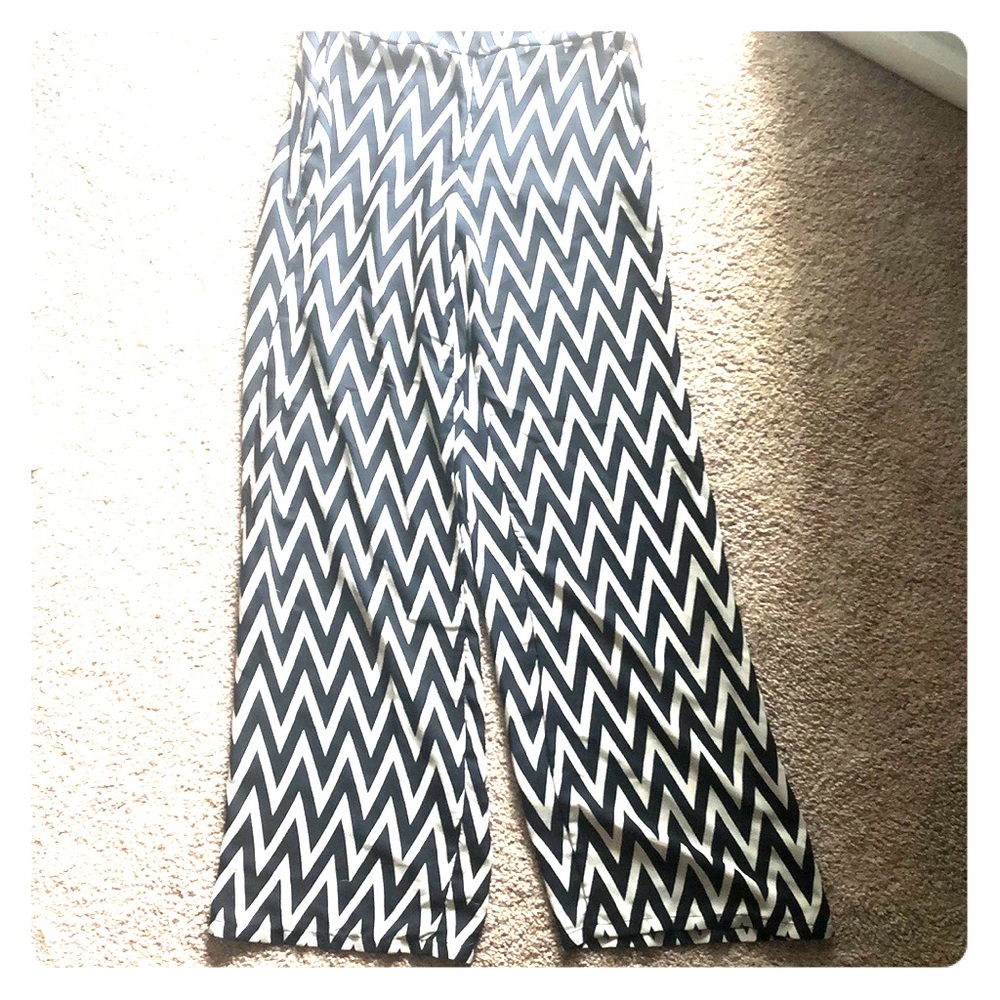 Woman’s chevron palazzo pants